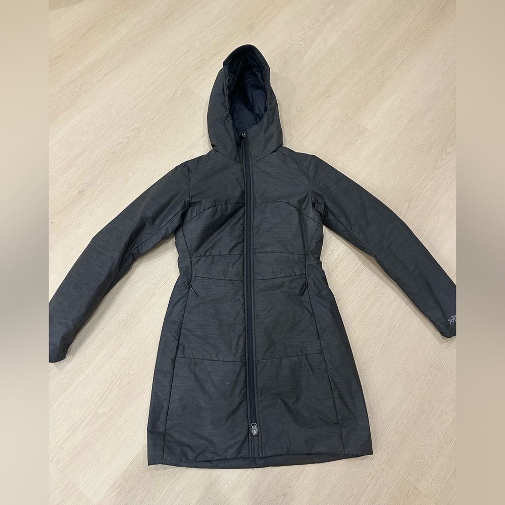 Arc’teryx Women’s Darrah Hooded Coat Parka XS Grey * Flaws Read